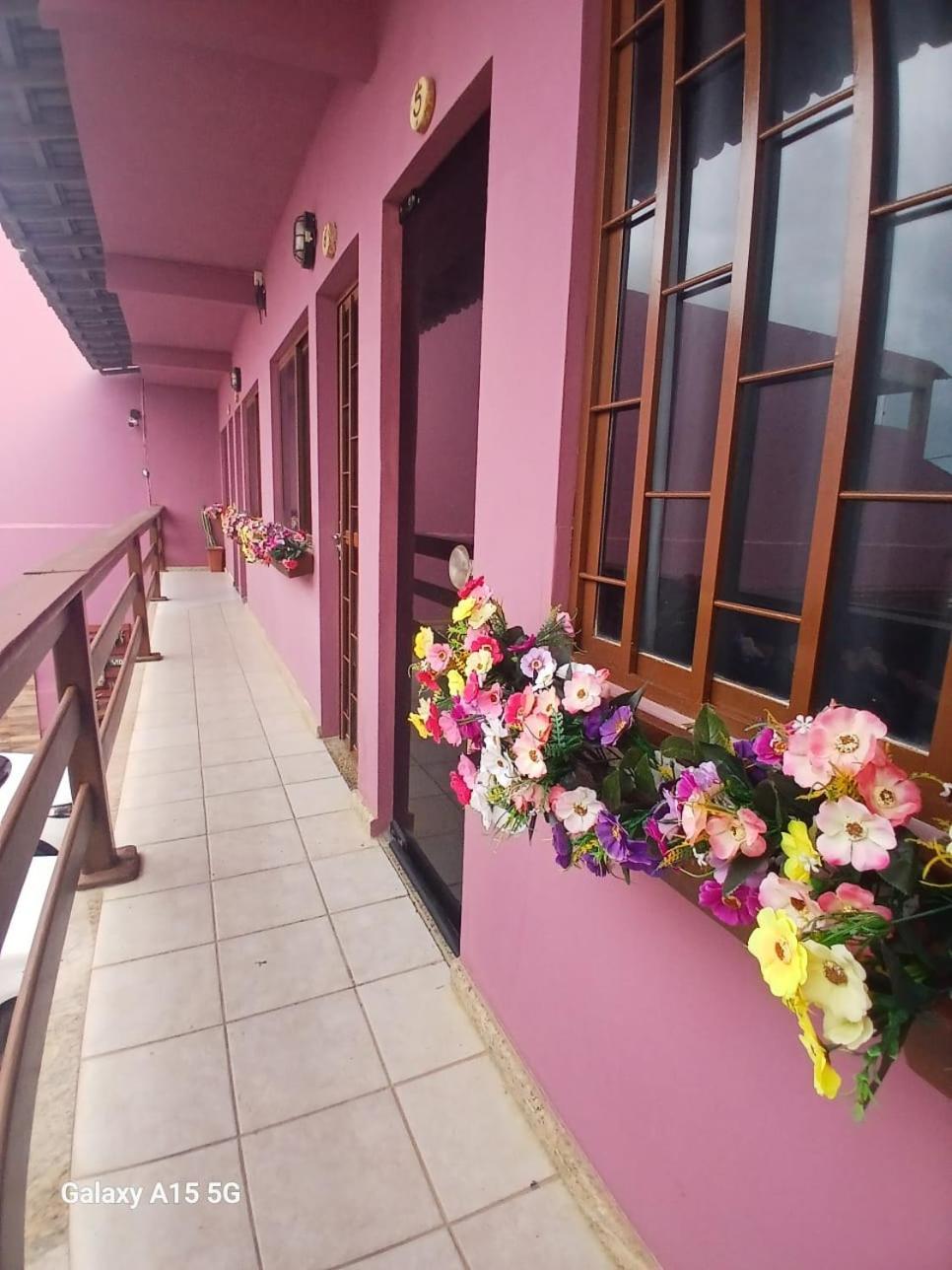 Recanto Pequena Sereia Hotel *